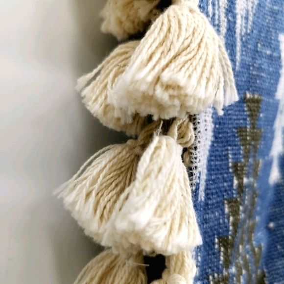 Hollister Women's One Size Boho Tribal Blouse - Picture 8 of 11